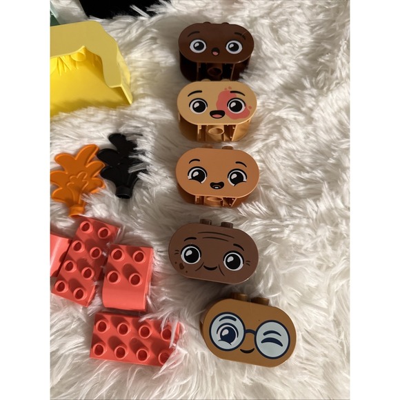 LEGO DUPLO Town 10423 Buildable People Big Emotions Set + Instructions NO BOX - Picture 7 of 8